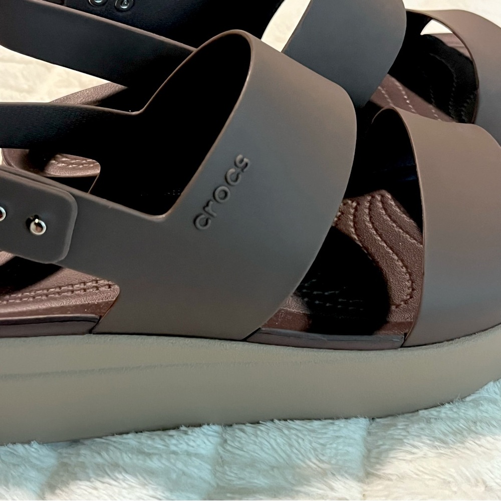 Brooklyn Low Wedge